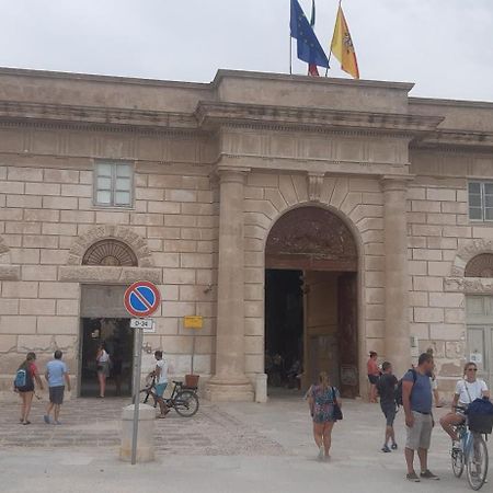 Casa Vacanza Spiaggia Praia Favignana Luaran gambar